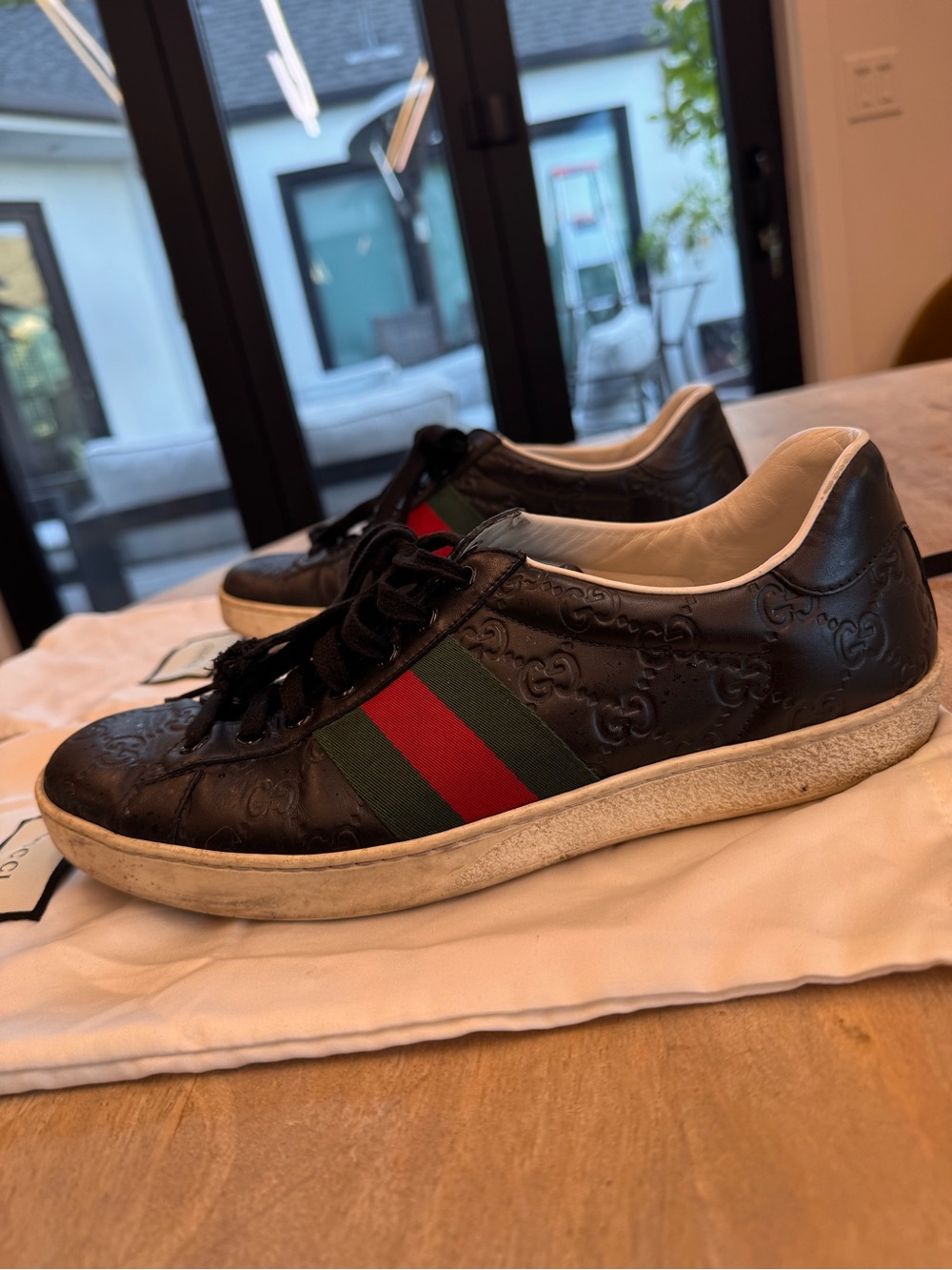 Gucci Men’s Black Leather Sneakers with Red & Green Stripe - Picture 5 of 9